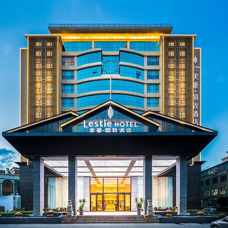 Mehood Lestie International Hotel Nancun Wanbo Metro Station Branch - Free Shuttle Bus To Canton Fair Complex During Canton Fair Period & Free Breakfast & Free Afternoon Tea & Free Midnight Snack & Free Vpn Internet Access Guangzhou Exterior foto
